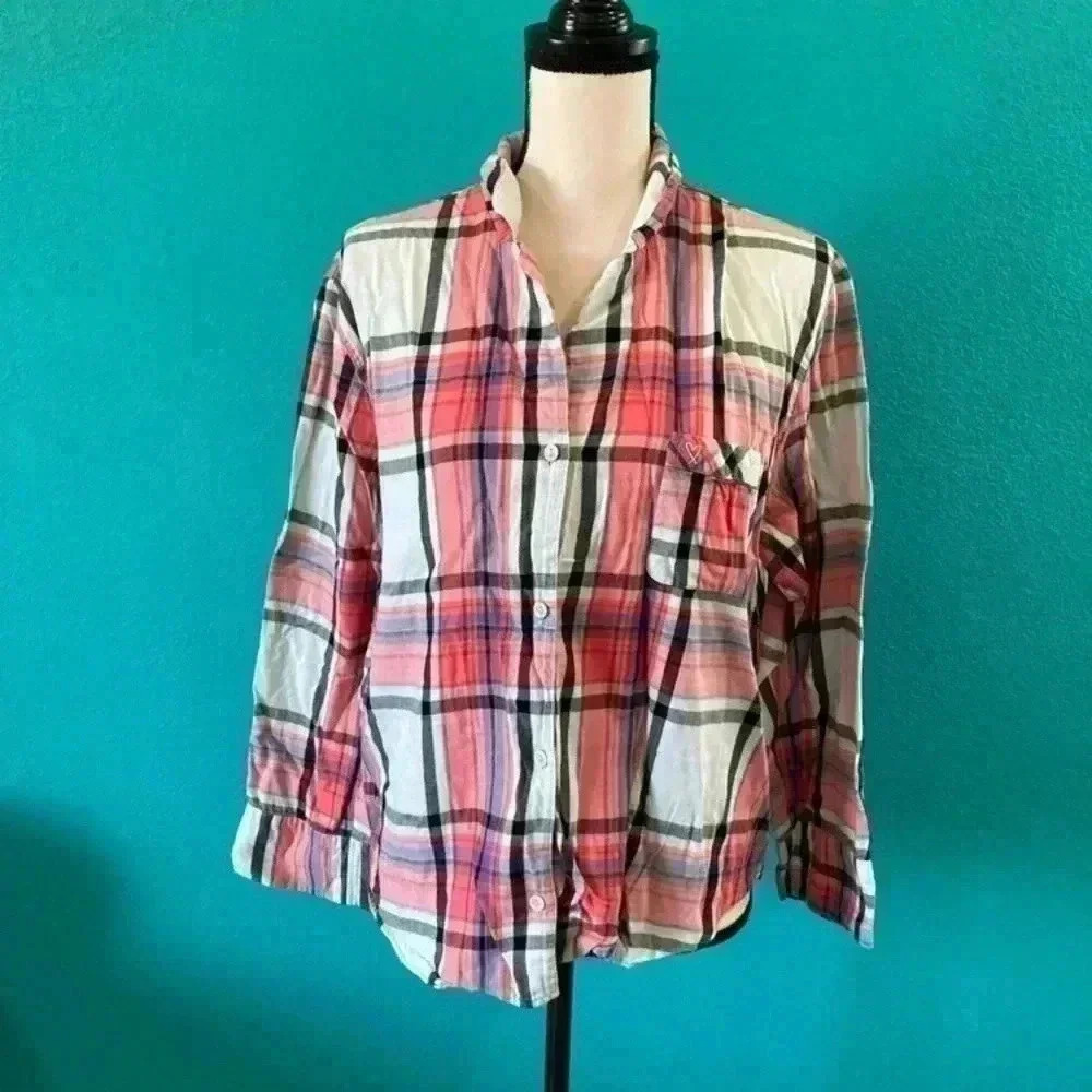 Victoria’s Secret red and white pj flannel in size large